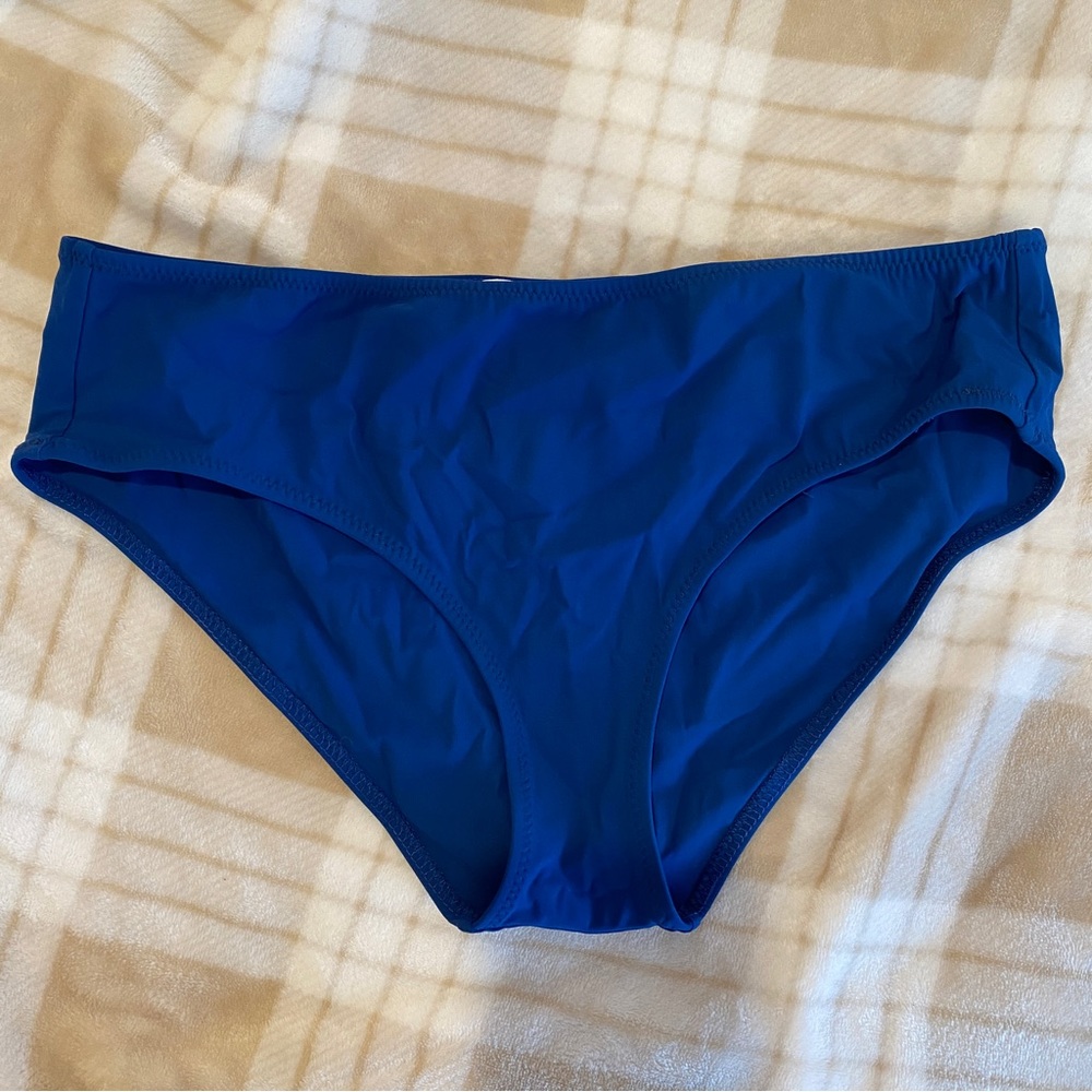 Araks Hipster Bikini swim Bottom size Medium in Dark Night Blue